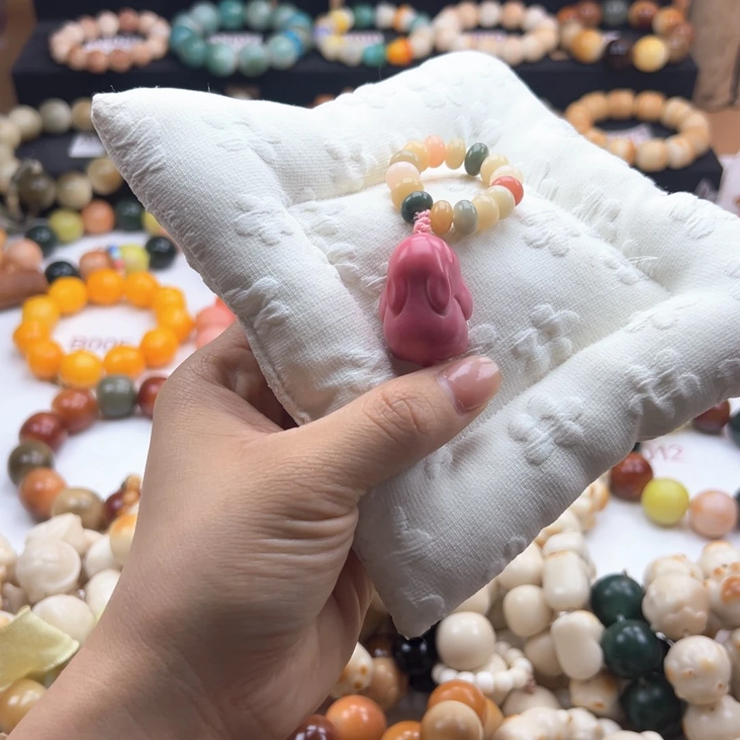 白玉菩提吊坠通货