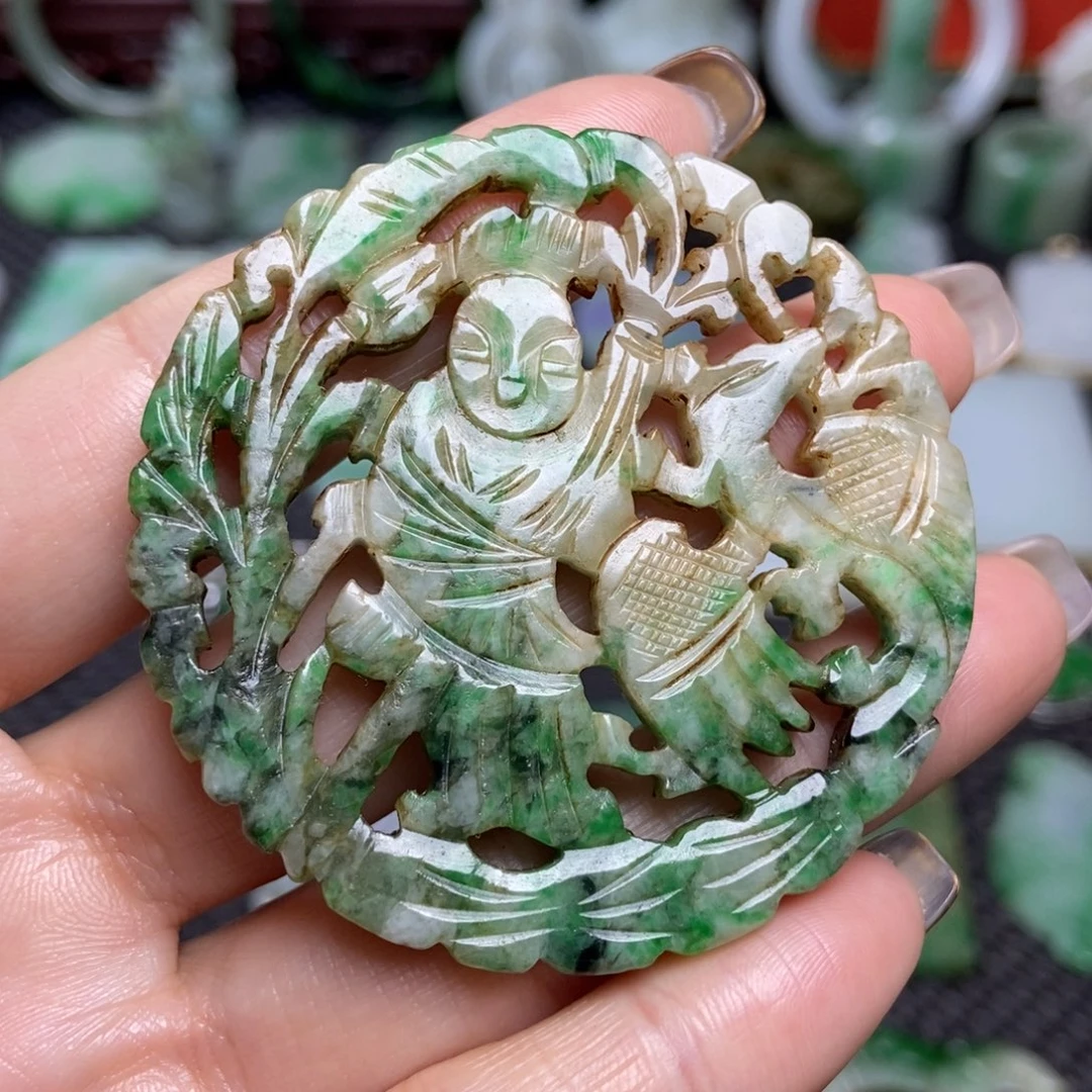 翡翠未镶嵌挂件清