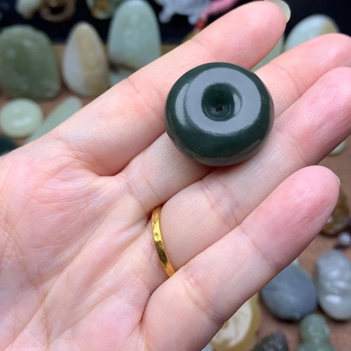 和田玉（糖玉）未镶嵌颈饰