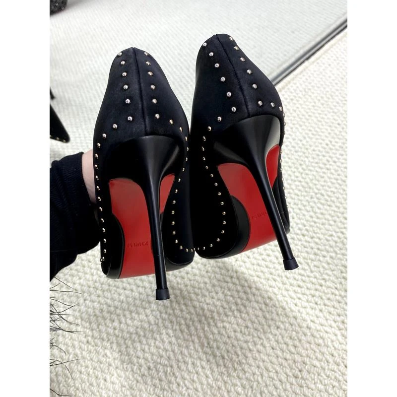 值得你拥有～细跟性感黑色铆钉百搭秋季宴会女鞋2232-23