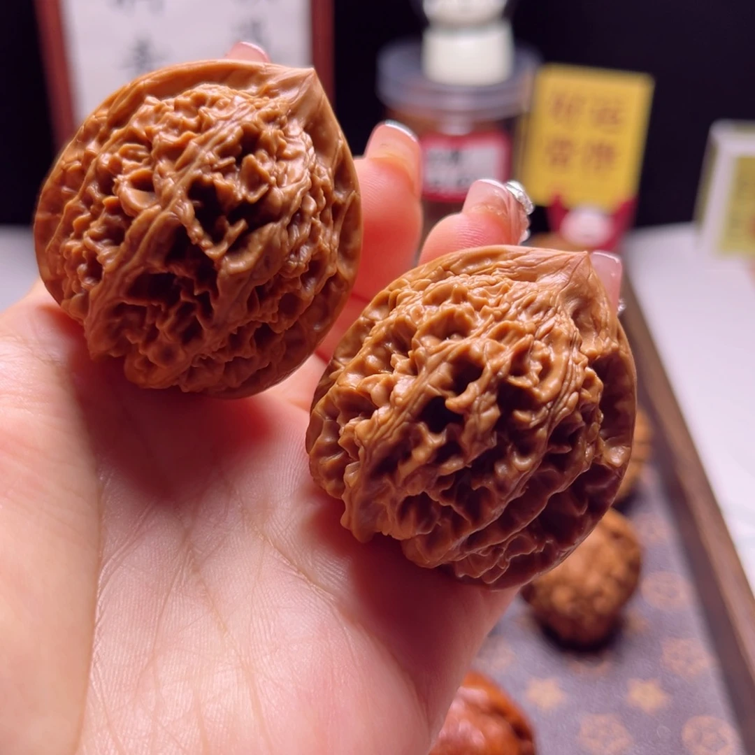 文玩核桃吊坠小众玉麒麟