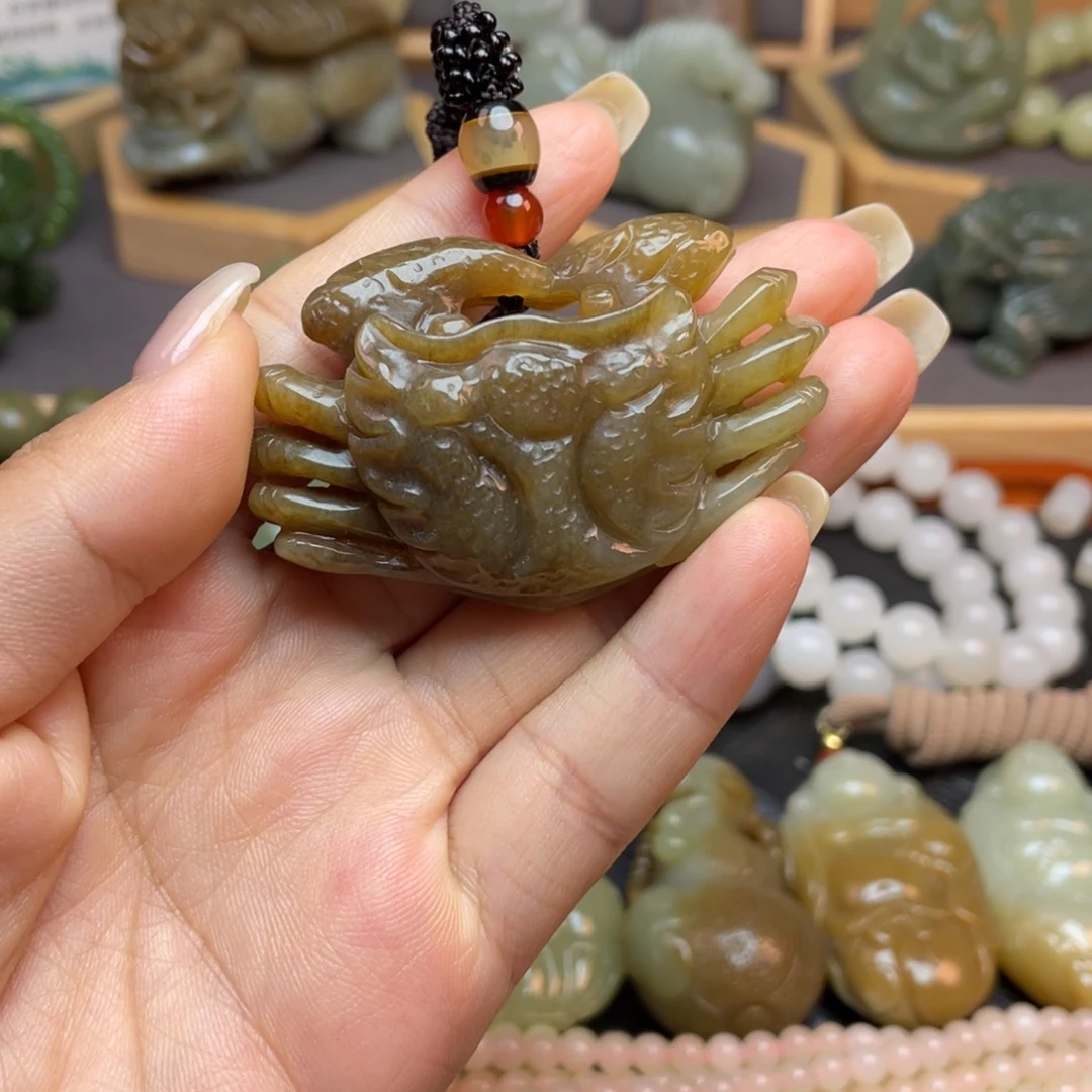颈饰未镶嵌和田玉
