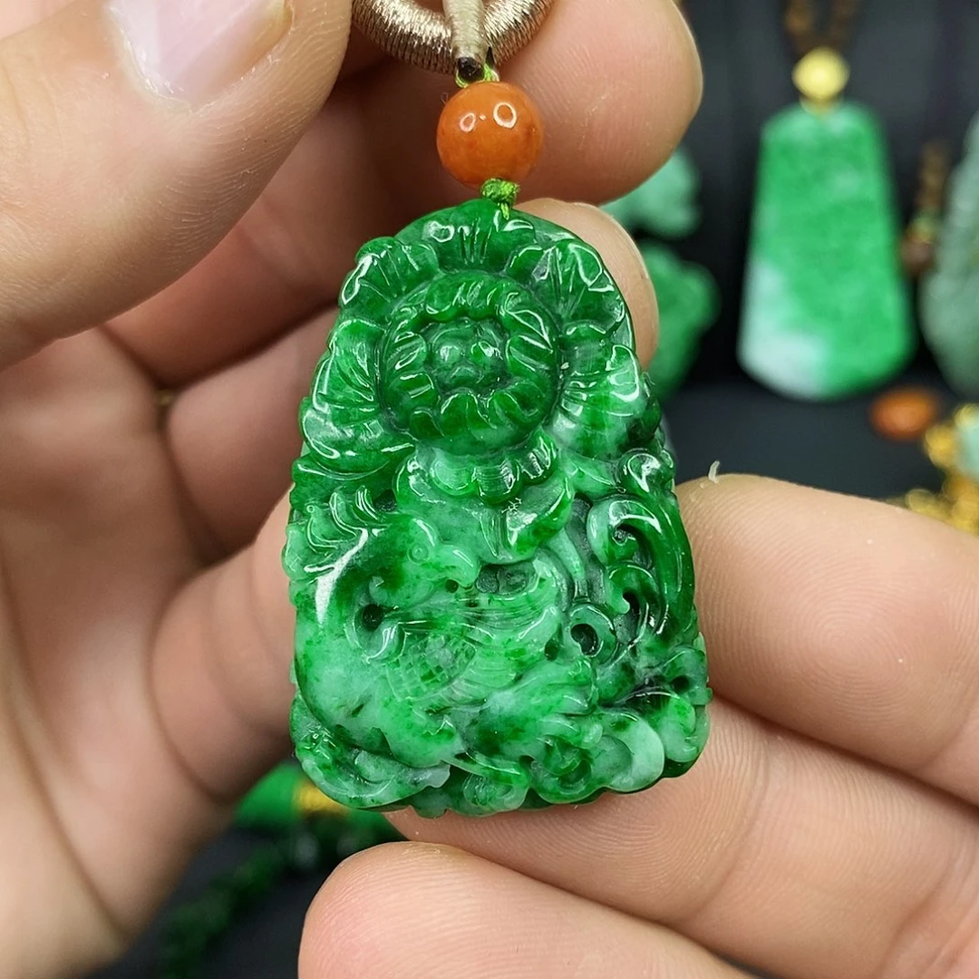 颈饰未镶嵌翡翠吊坠