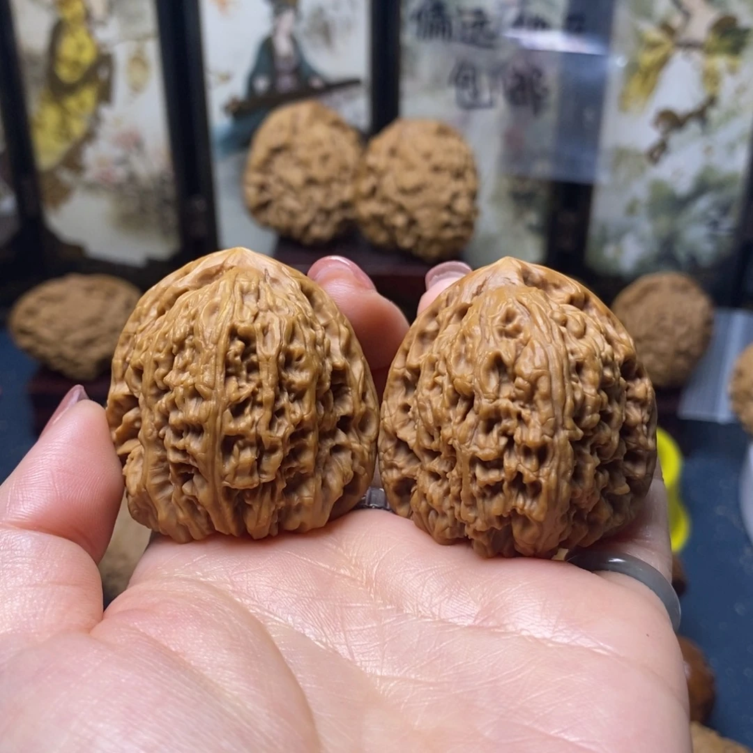 文玩核桃吊坠南疆39尺02