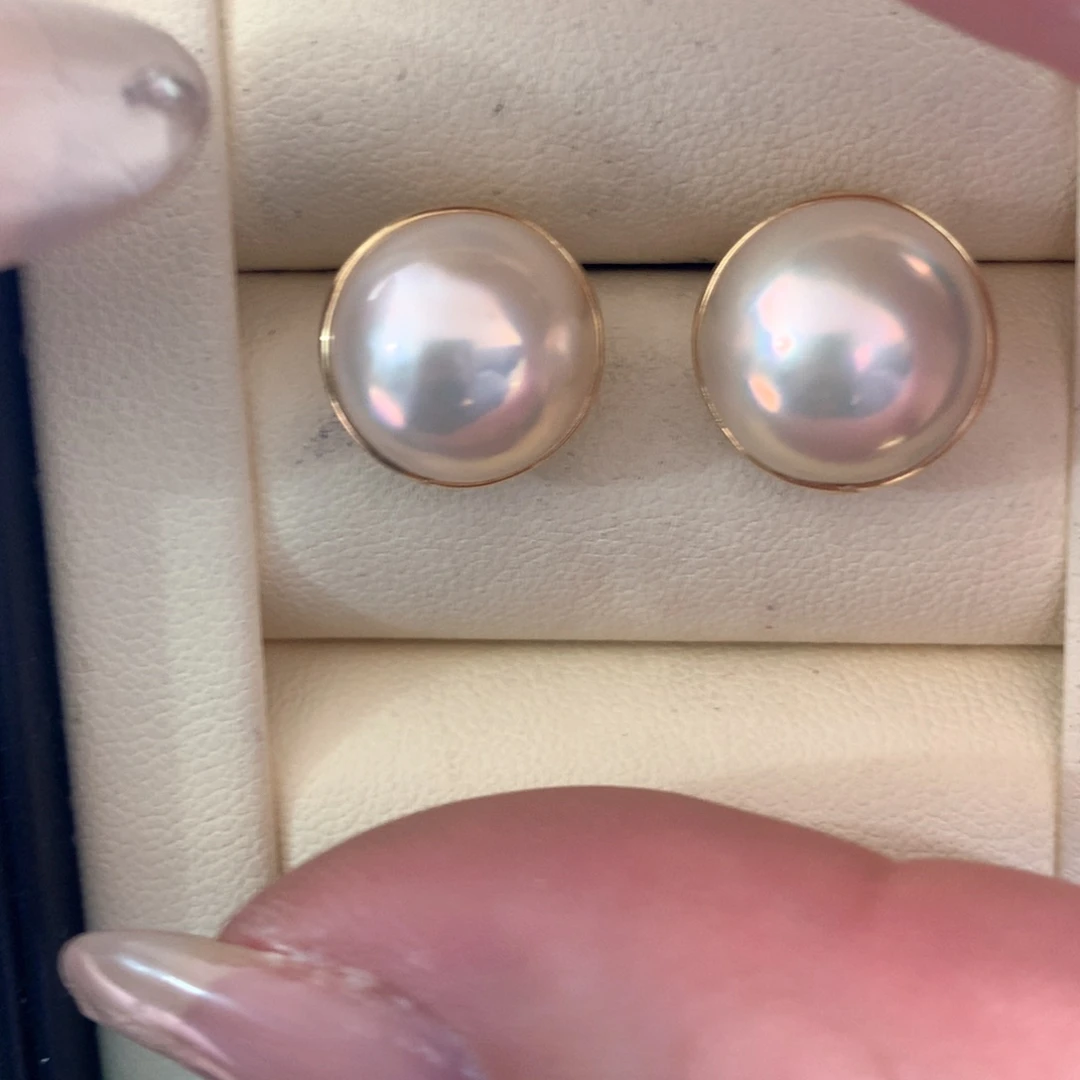 耳饰拼合珍珠（马贝珠）18K金镶嵌