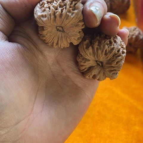 吊坠文玩核桃南疆