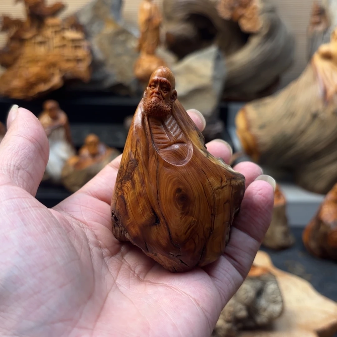 阿***德柏木太行崖柏手工雕刻