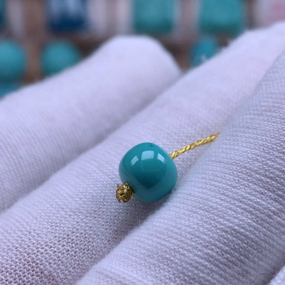 绿松石未镶嵌珠宝奇石直径7.9mm