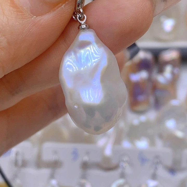 淡水珍珠未镶嵌吊坠(赠链)