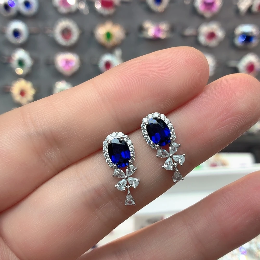 925银培育皇家蓝色宝石