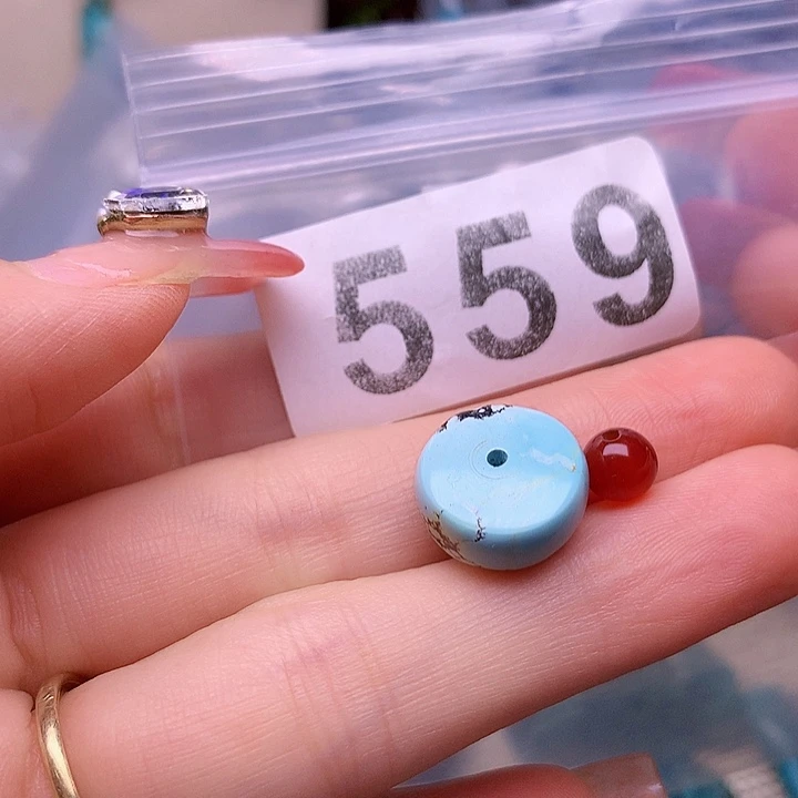 南红玛瑙未镶嵌珠宝奇石