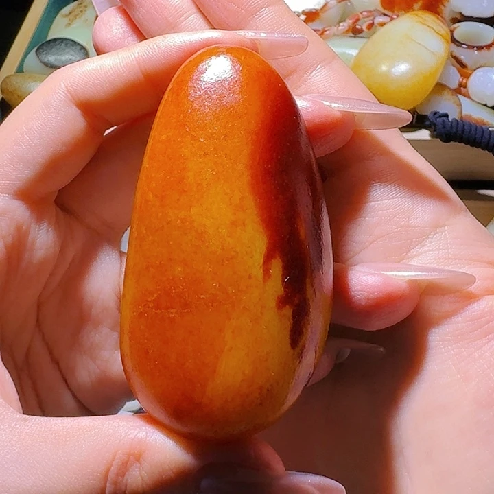 和田玉挂件未镶嵌虎**蓉