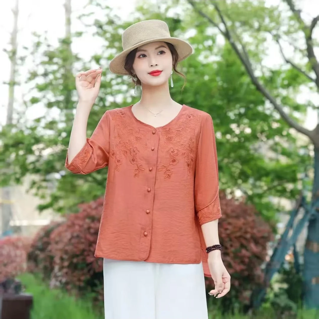 新款高端刺绣中袖衬衫夏季宽松遮肚显瘦休闲时尚女装