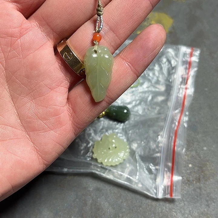和田玉（糖玉）未镶嵌颈饰