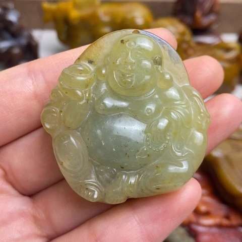 蛇纹石玉未镶嵌颈饰140