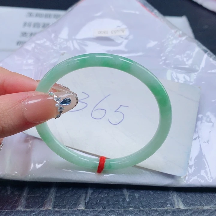 翡翠未镶嵌手镯圈口5354