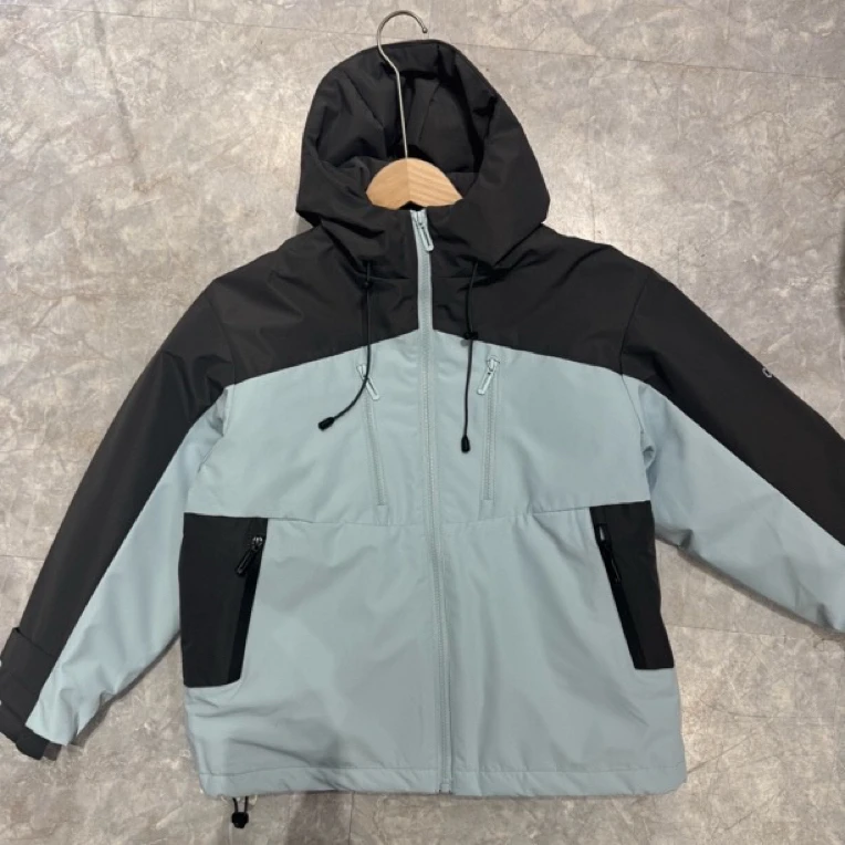8760童装撞色棉服外套