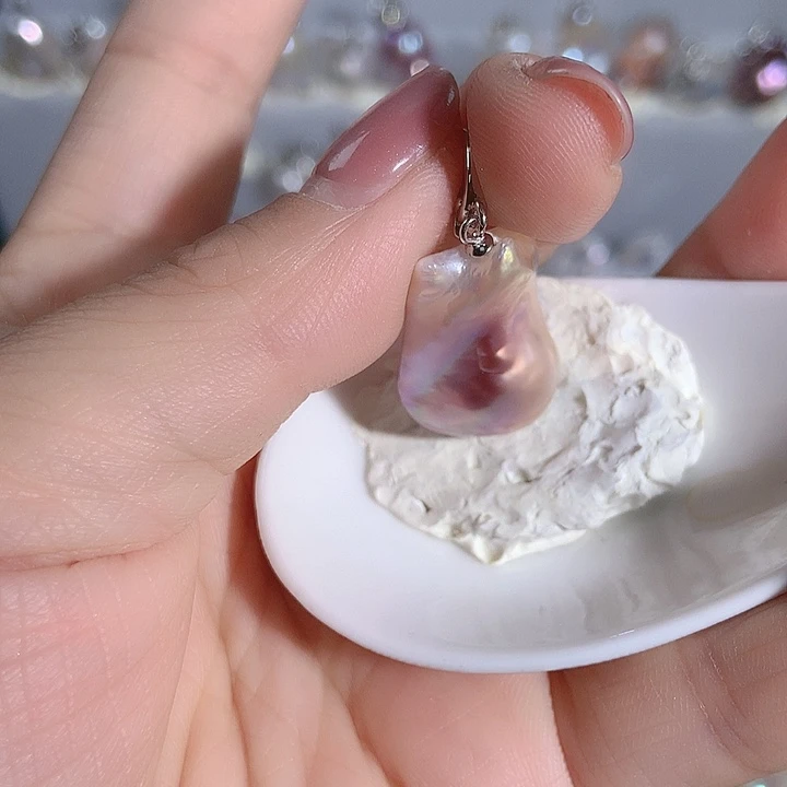 银S925镶嵌淡水珍珠吊坠