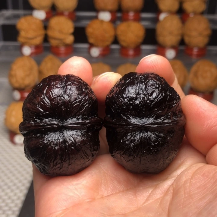 文玩核桃把件42峭壁元宝