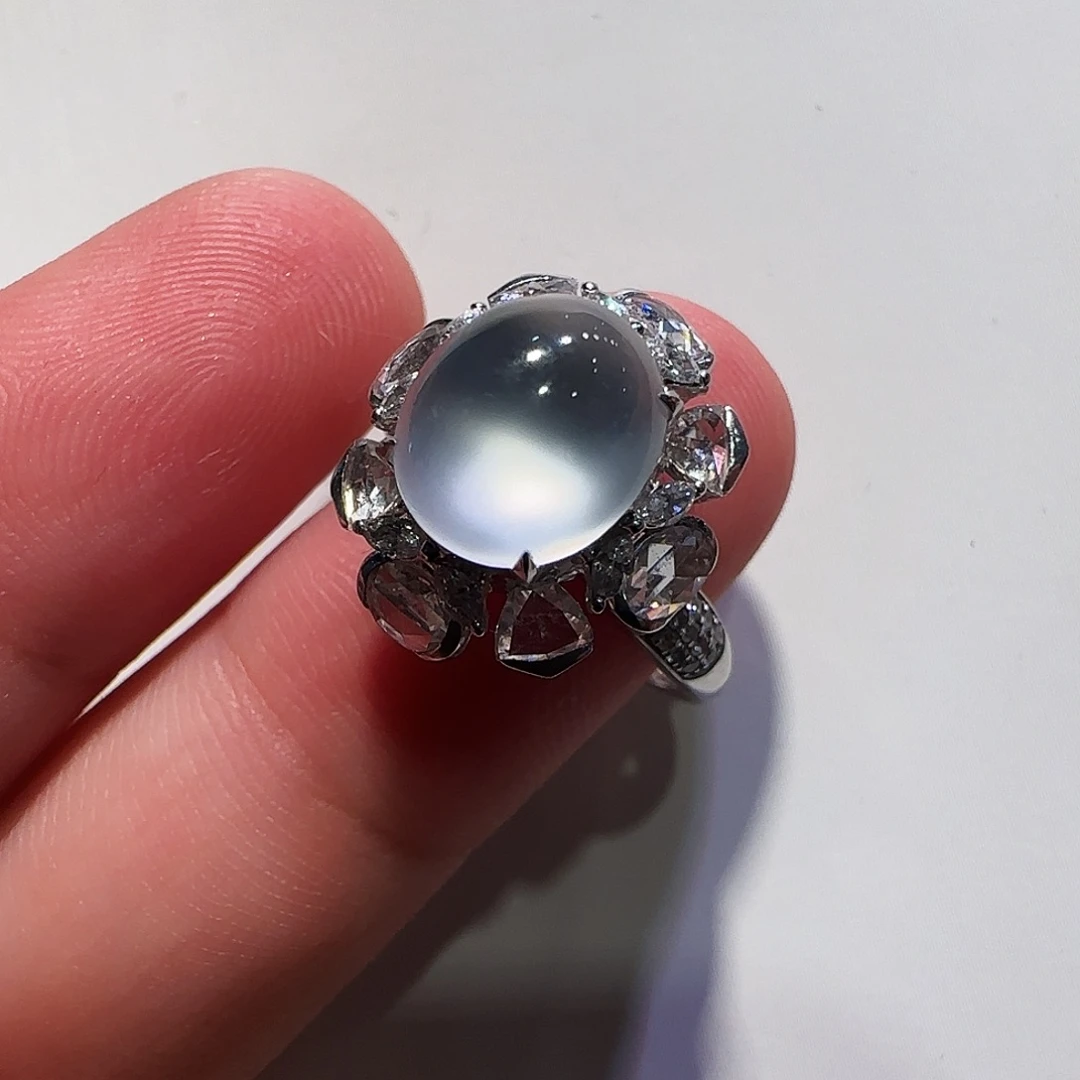 翡翠18K金镶嵌戒指戒指