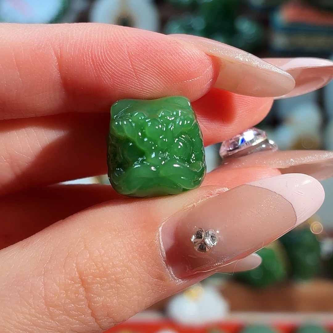 和田玉未镶嵌颈饰单珠 T