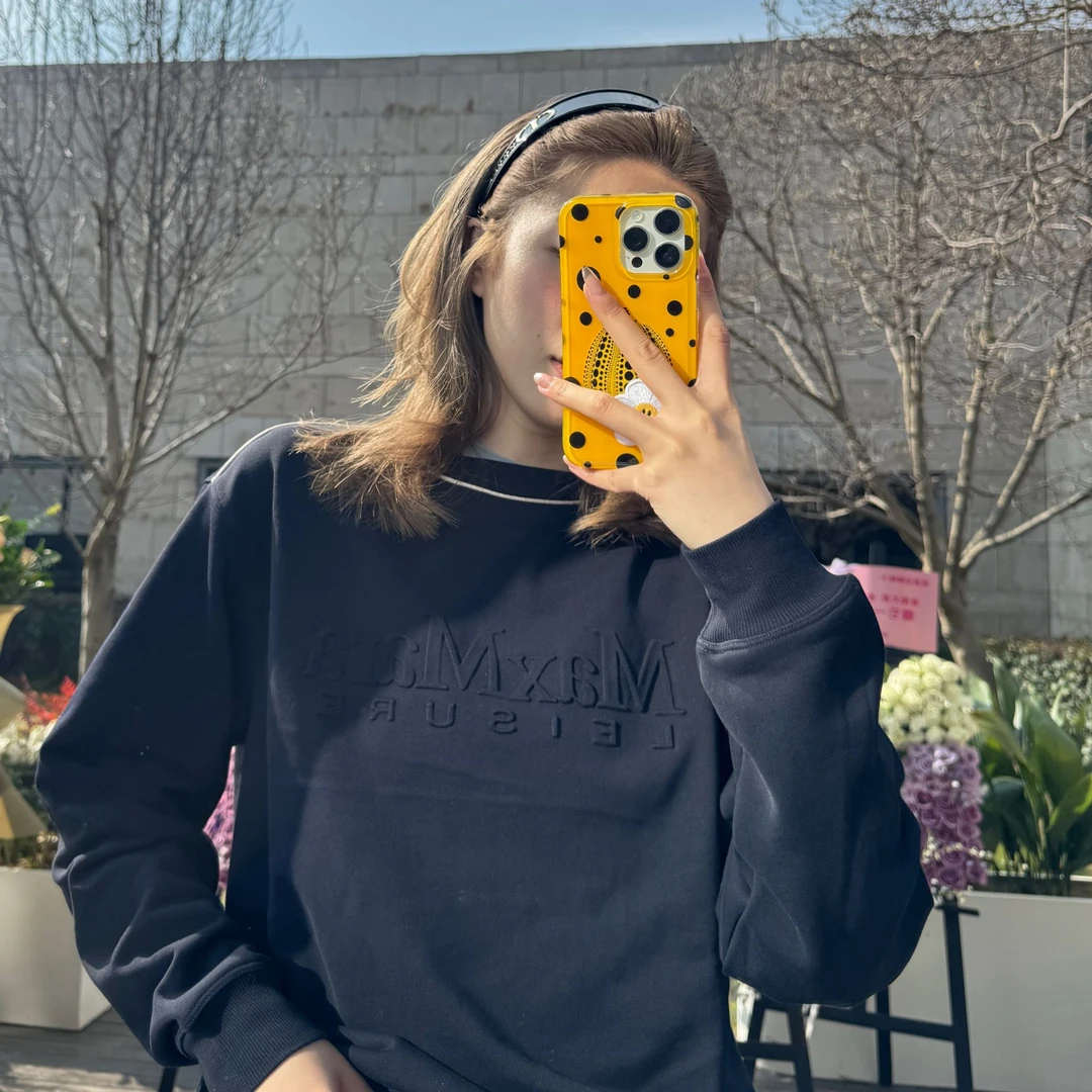 99新 MaxMara 娜娜专属  胸前 max 字母圆领卫衣 藏青