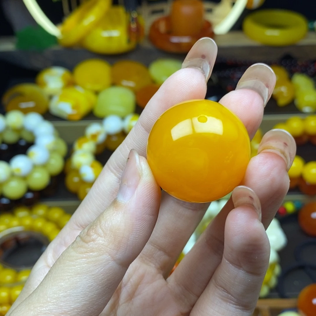 用***7鹅黄色精品30单珠一颗