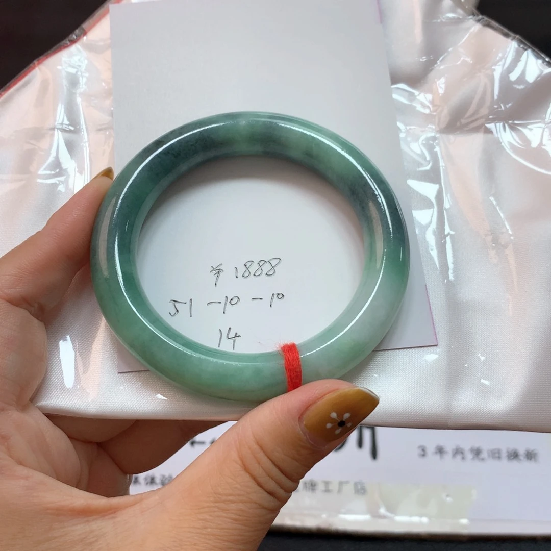 翡翠手镯未镶嵌14