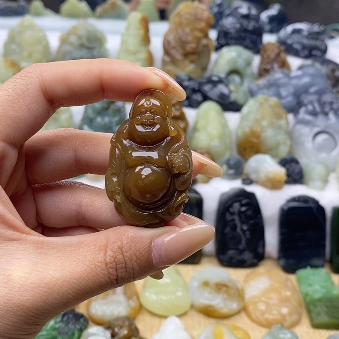 笑***湖和田玉未镶嵌颈饰