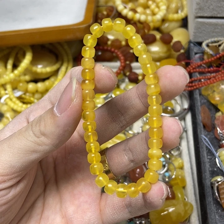 未镶嵌蜜蜡裸石多样性发货