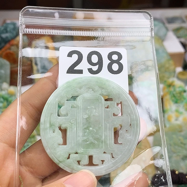 翡翠未镶嵌颈饰家*翡翠