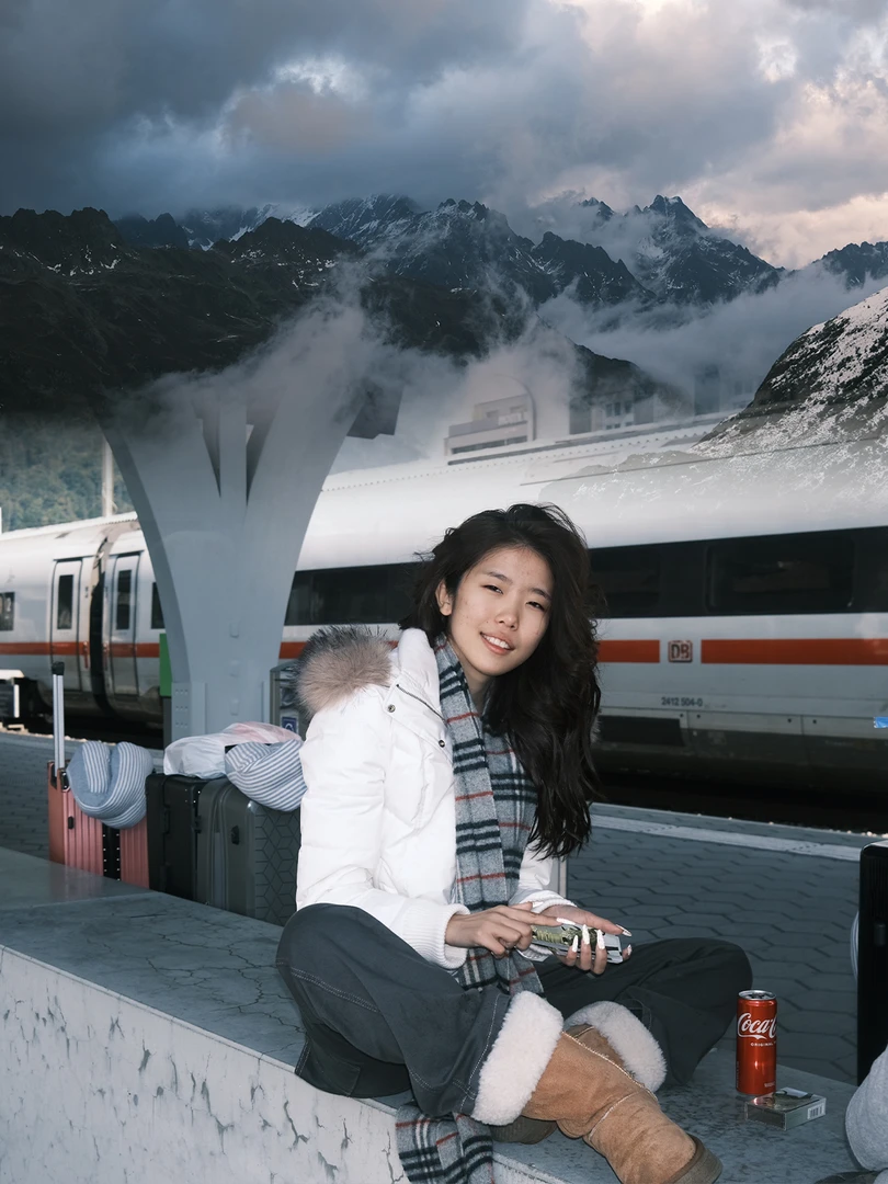 *尹千金*【苏黎雾冬】白色短款羽绒服秋冬新款连帽毛领外套M257465