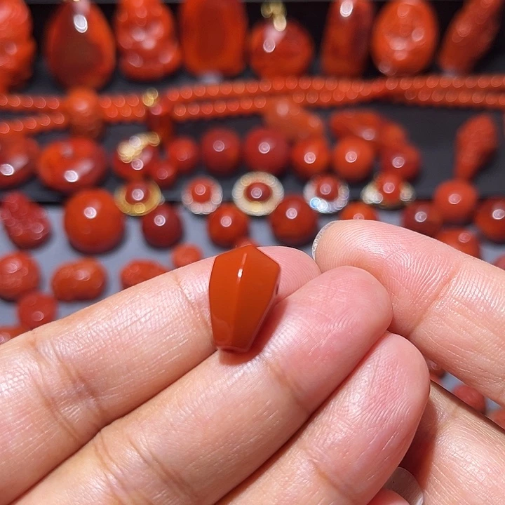 南红玛瑙未镶嵌配饰鲨鱼呗三通9.5mm