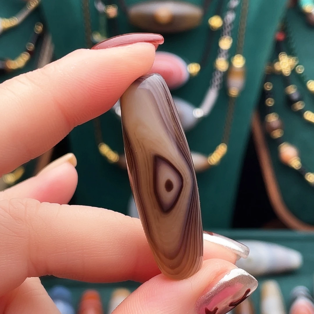 玛瑙/玉髓未镶嵌珠宝半成品