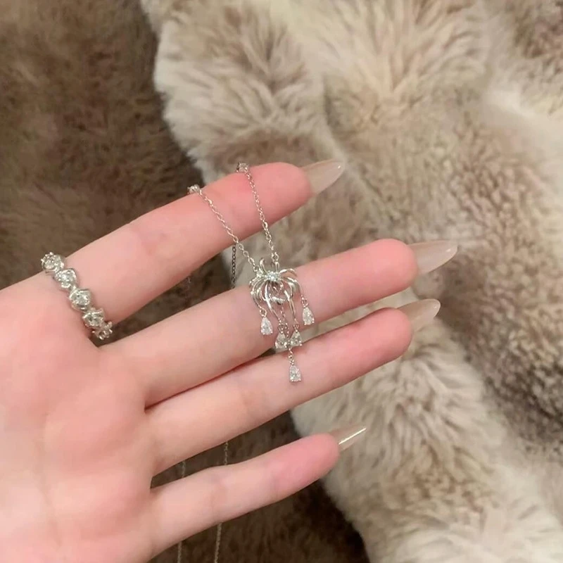 铜合金项链 烟花流苏项链时尚小众设计高级清冷感精致百搭锁骨链