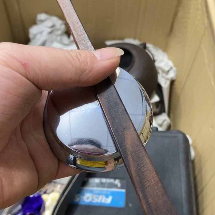 库***睫中古品有微瑕，谨慎入手