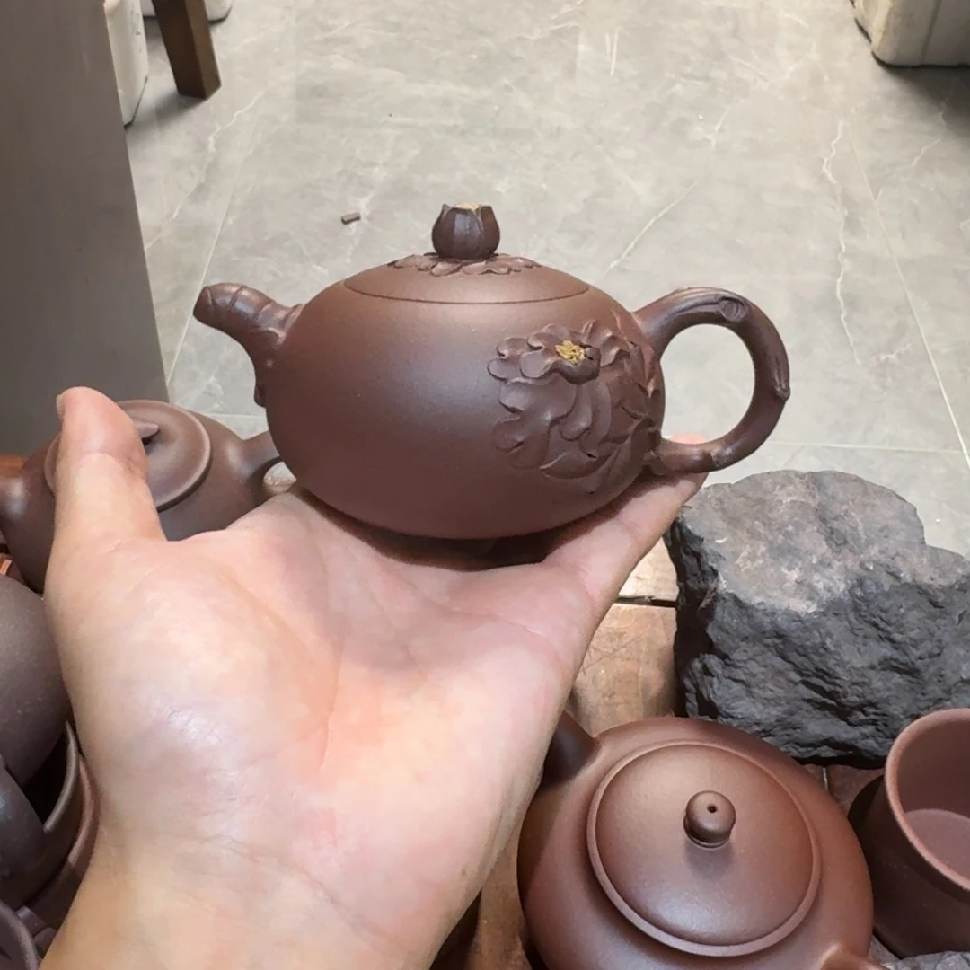自***身茶壶紫砂原矿原石的制作