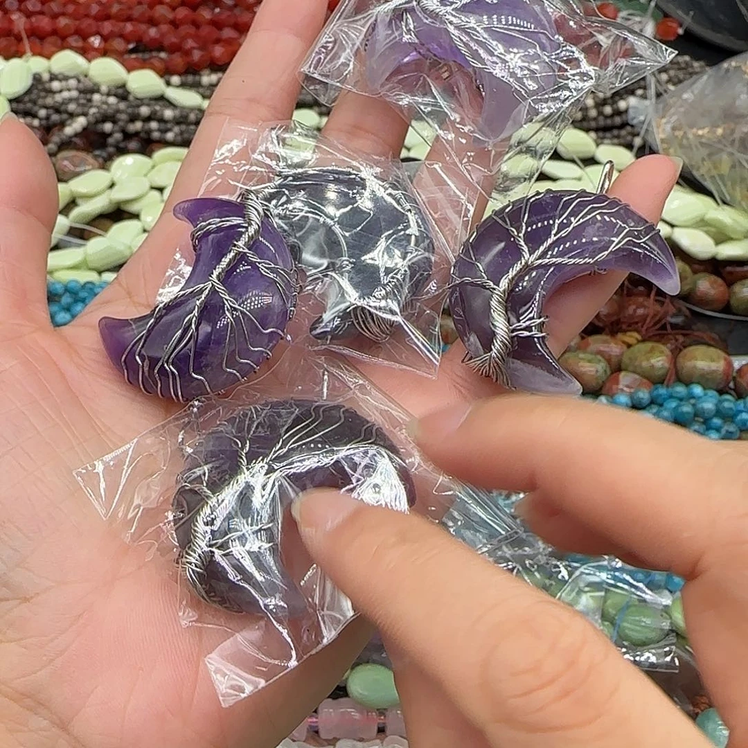 合金玛瑙/玉髓珠宝半成品紫水晶月牙吊坠一个