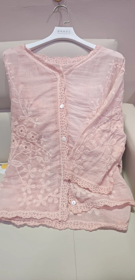 817重工刺绣小衫圆花