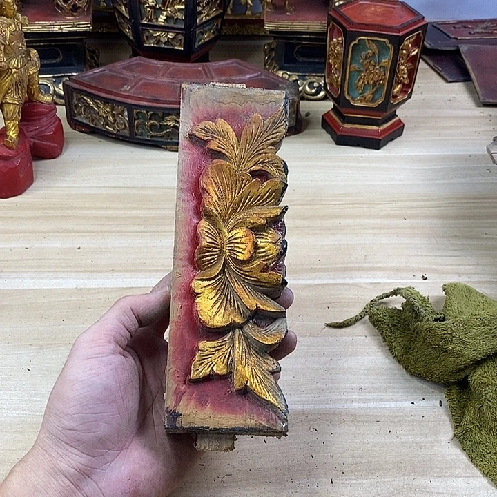 香榧木茶室空间老木雕花板