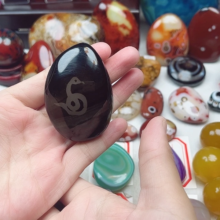 玛瑙/玉髓未镶嵌珠宝奇石