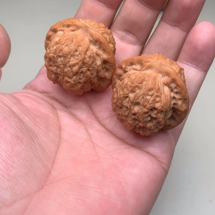 吊坠文玩核桃血麒麟40