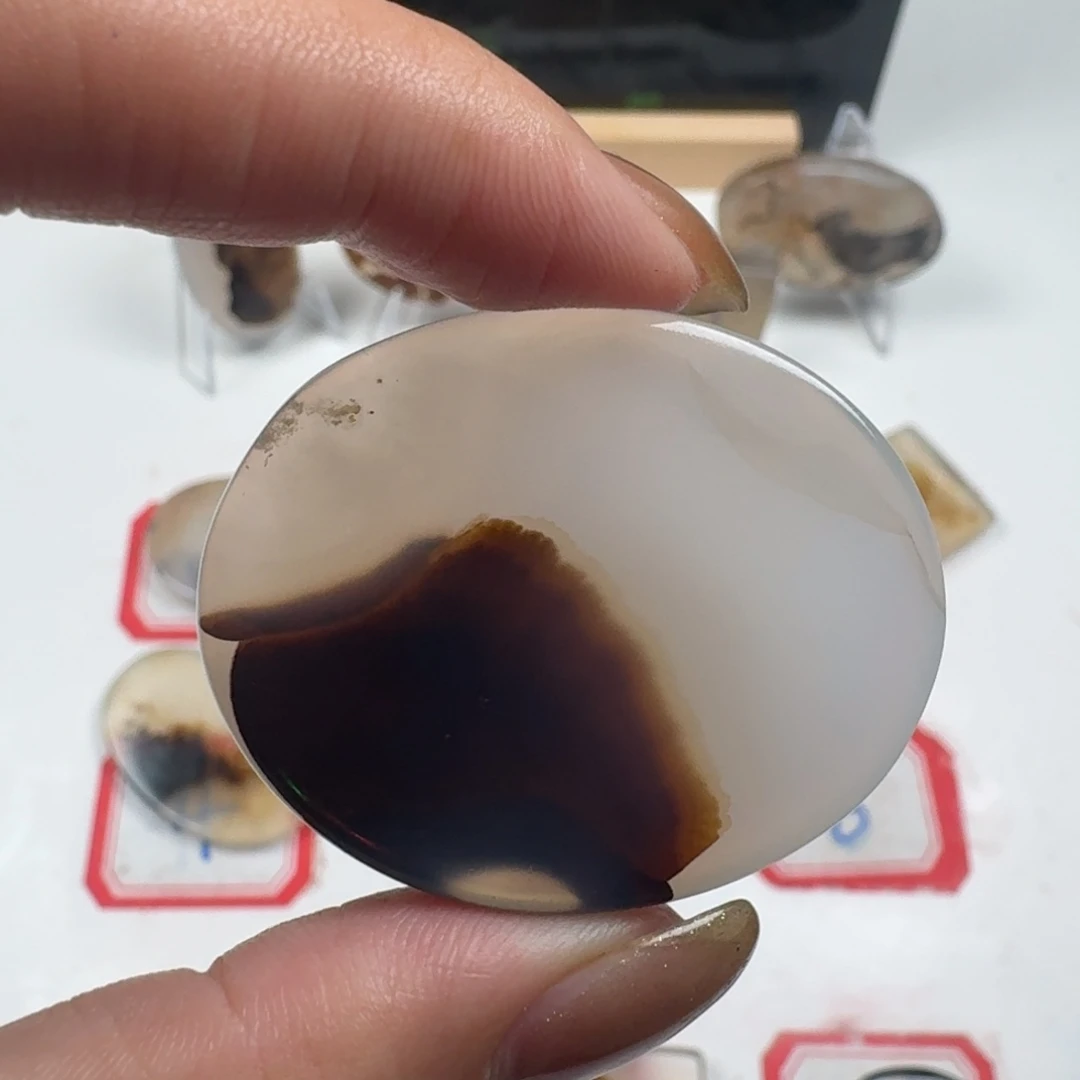 未镶嵌颈饰玛瑙/玉髓
