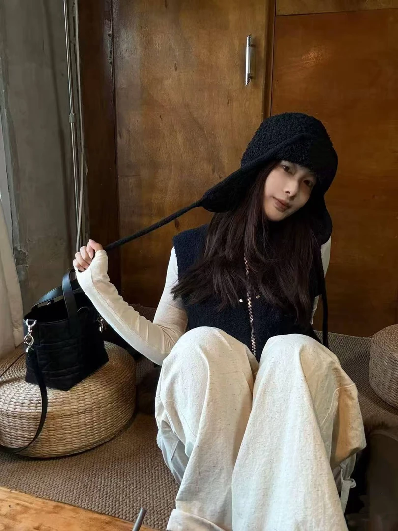 2025秋冬新款香香字母刺绣针织毛线帽防寒保暖护耳雷锋帽包头帽女