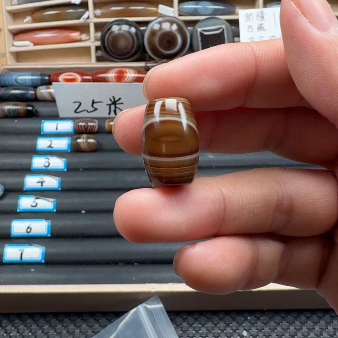 姝***萱玛瑙/玉髓未镶嵌颈饰