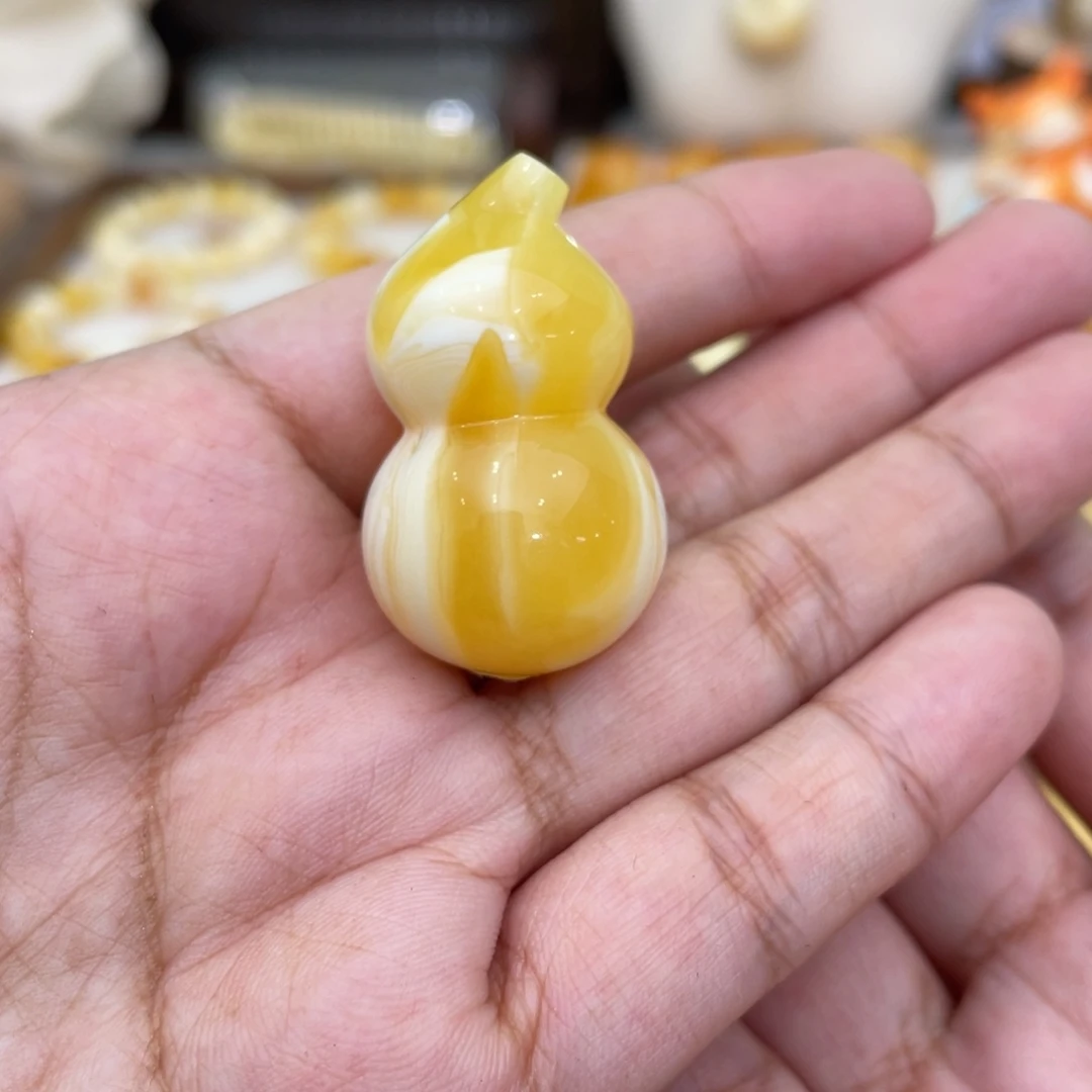 琥珀未镶嵌颈饰焦皮杨枝甘露浓蜡白花葫芦吊坠