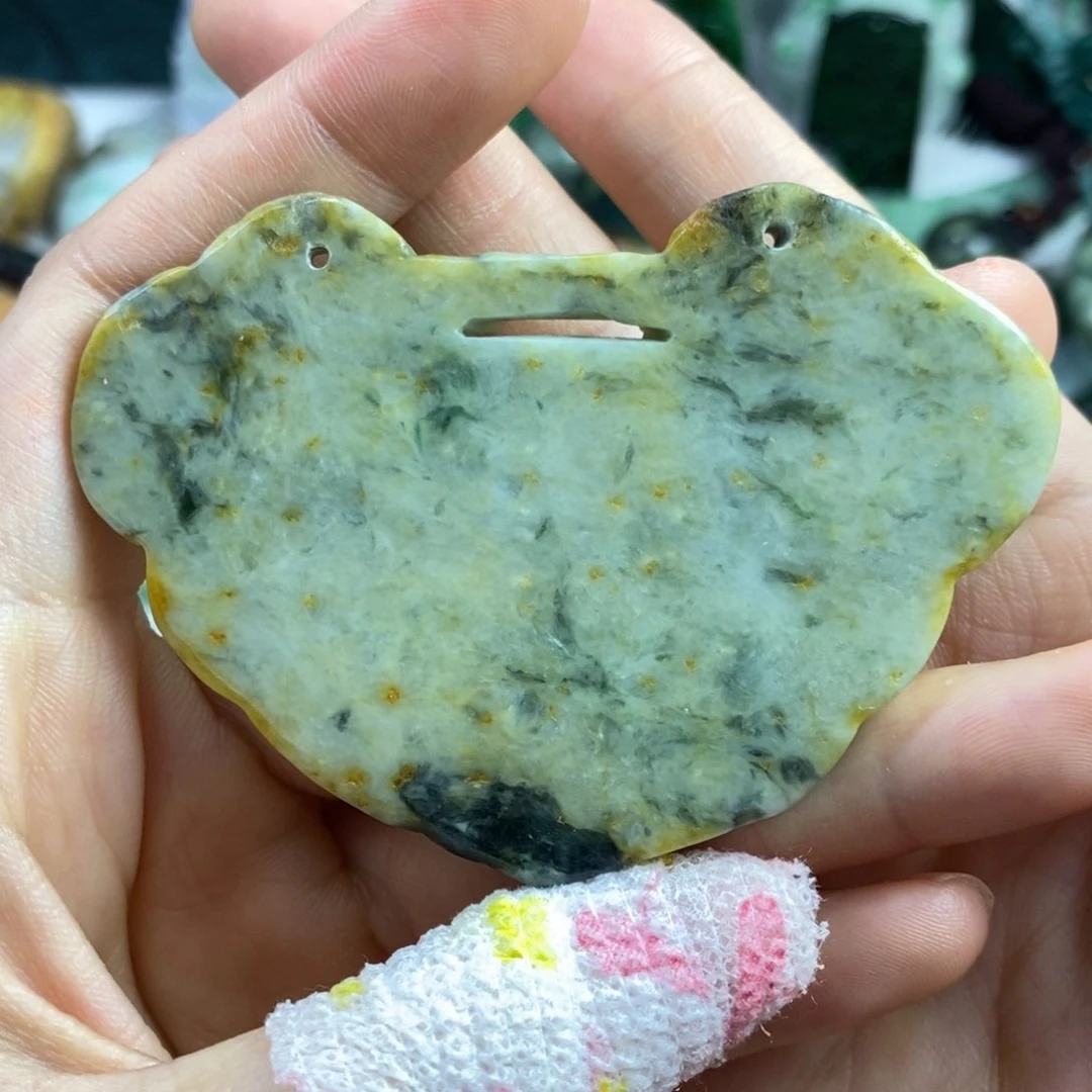 翡翠颈饰未镶嵌吊坠