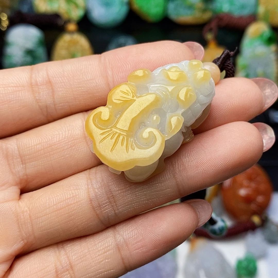 佛***莲定制翡翠未镶嵌翡翠A货一物一证