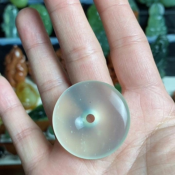 未镶嵌蛇纹石玉颈饰