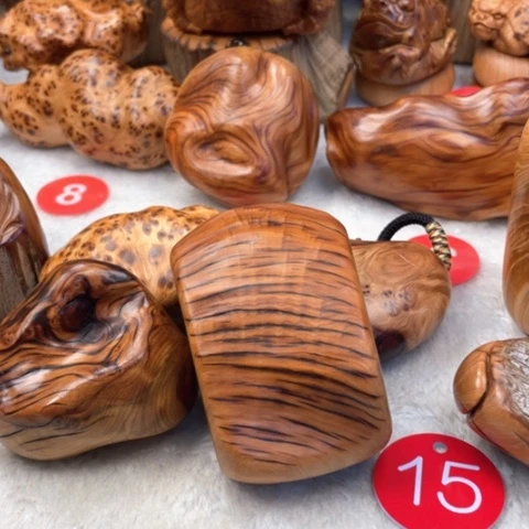 【闪购商品】柏木何**李太行陈化料虎皮把件一个